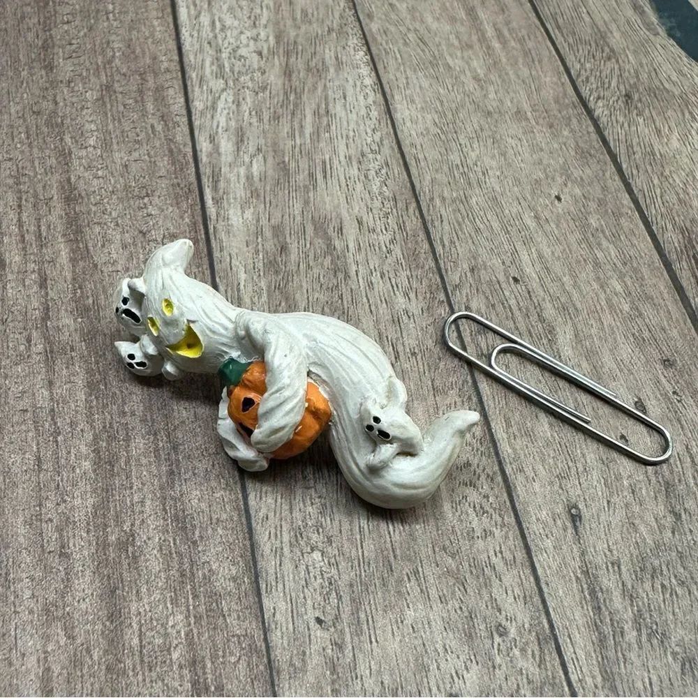 Ghost Mama Babies Halloween Pin B5